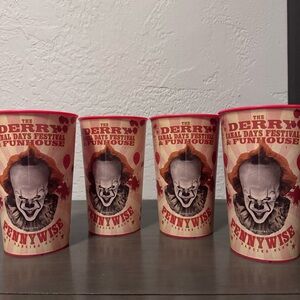 Amscan Pennywise Party Cups - Red and White